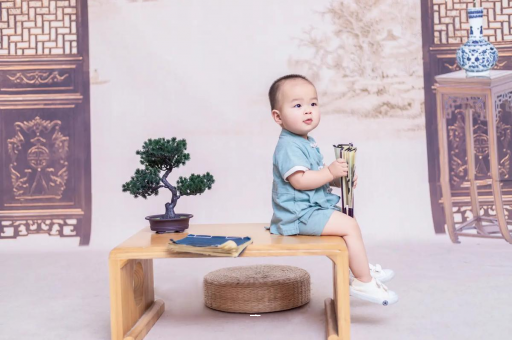 琼中宝宝自闭症的早期症状